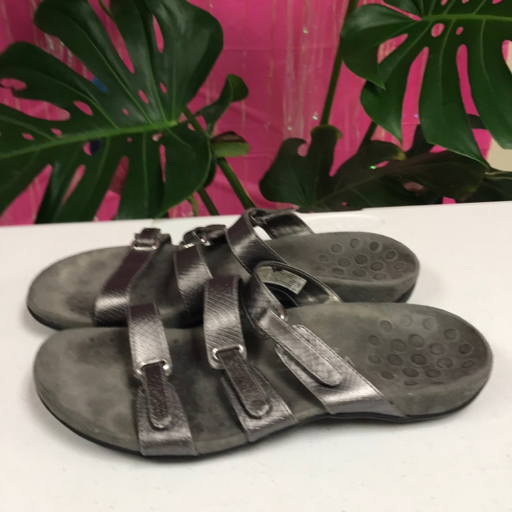 Vionic metallic sandals